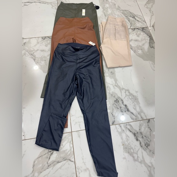 Offline Pants - Women's Navy Leggings